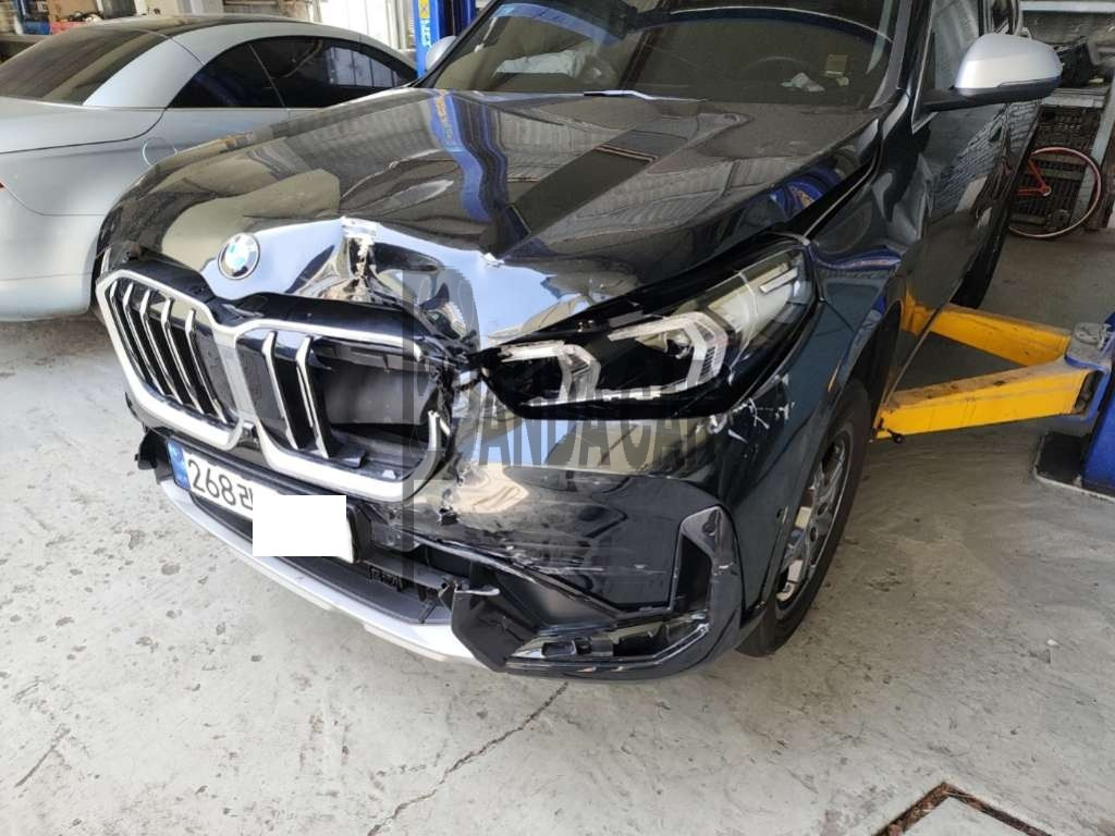 2023 BMW X1 sDrive20i, photograph 2
