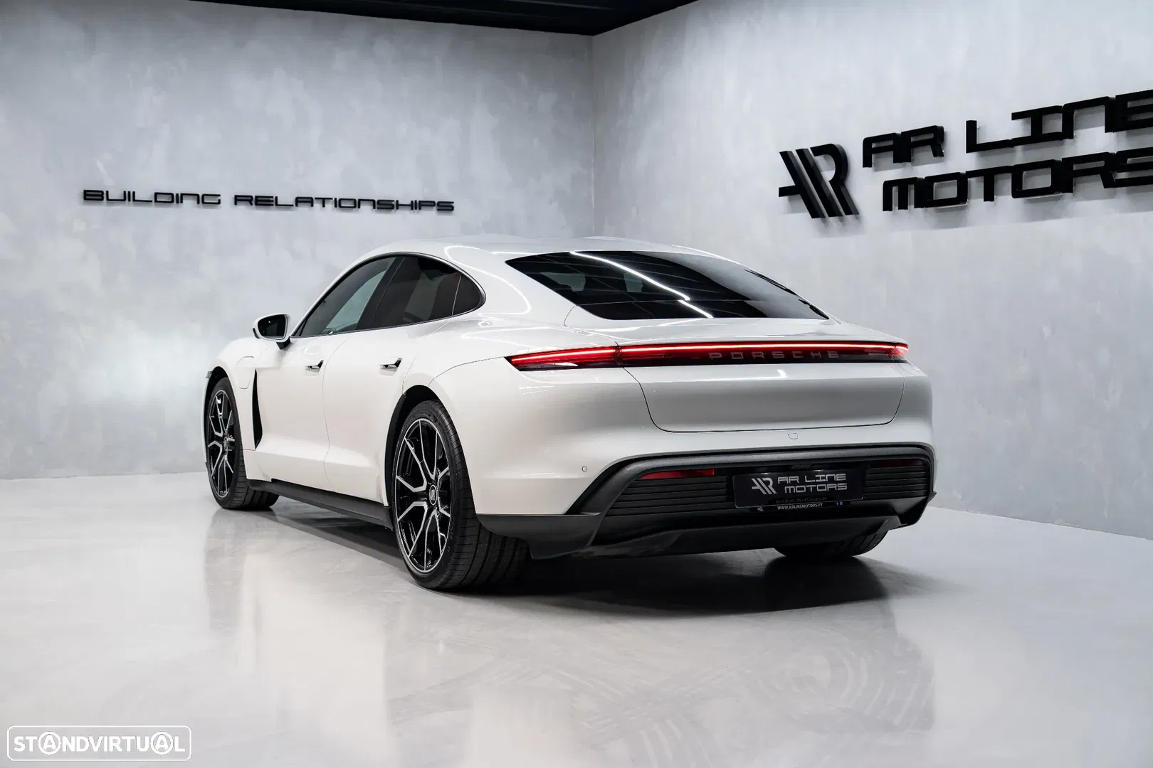 2023 Porsche Taycan Bateria Performance Plus, photograph 10
