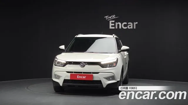 2016 KG_Mobility_Ssangyong TIBOLI Diesel VX 2WD, photograph 3