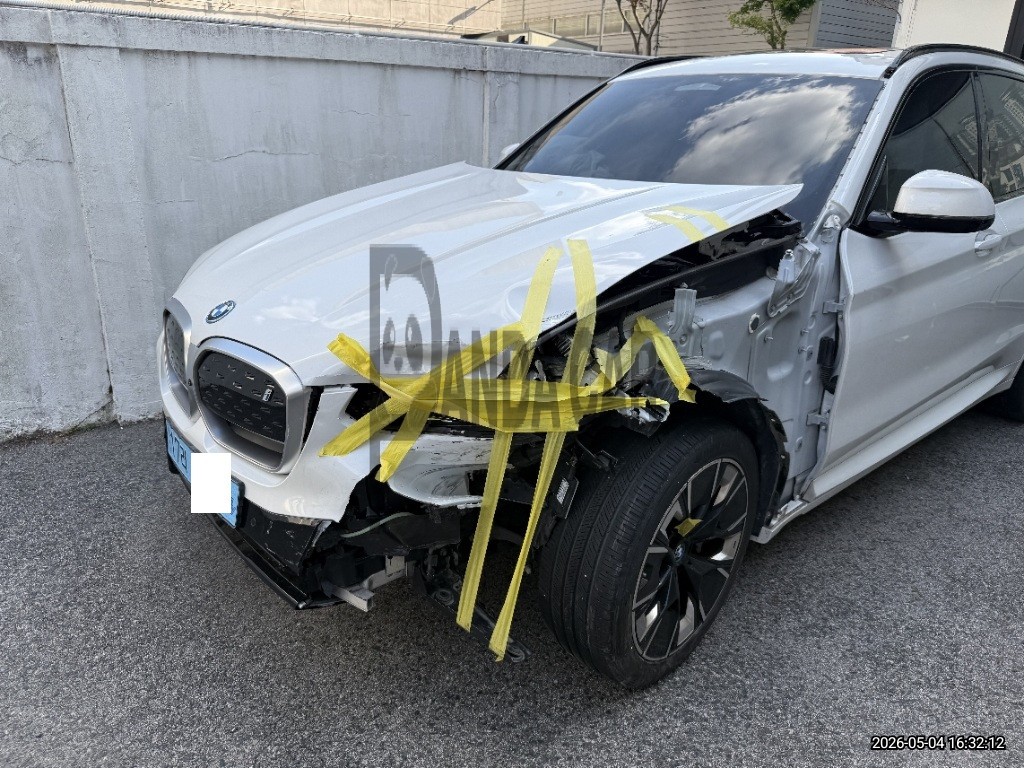 2023 BMW iX3 M Sport, photograph 5