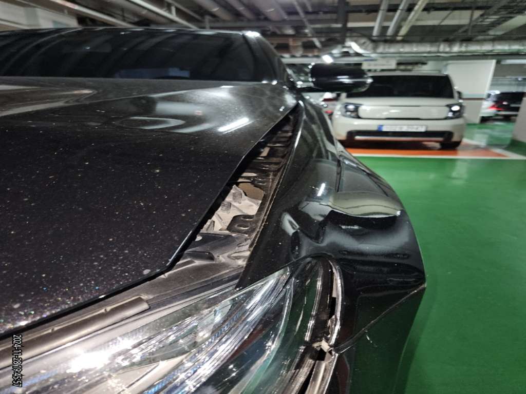 2018 Mercedes-Benz E300 4Matic, photograph 5