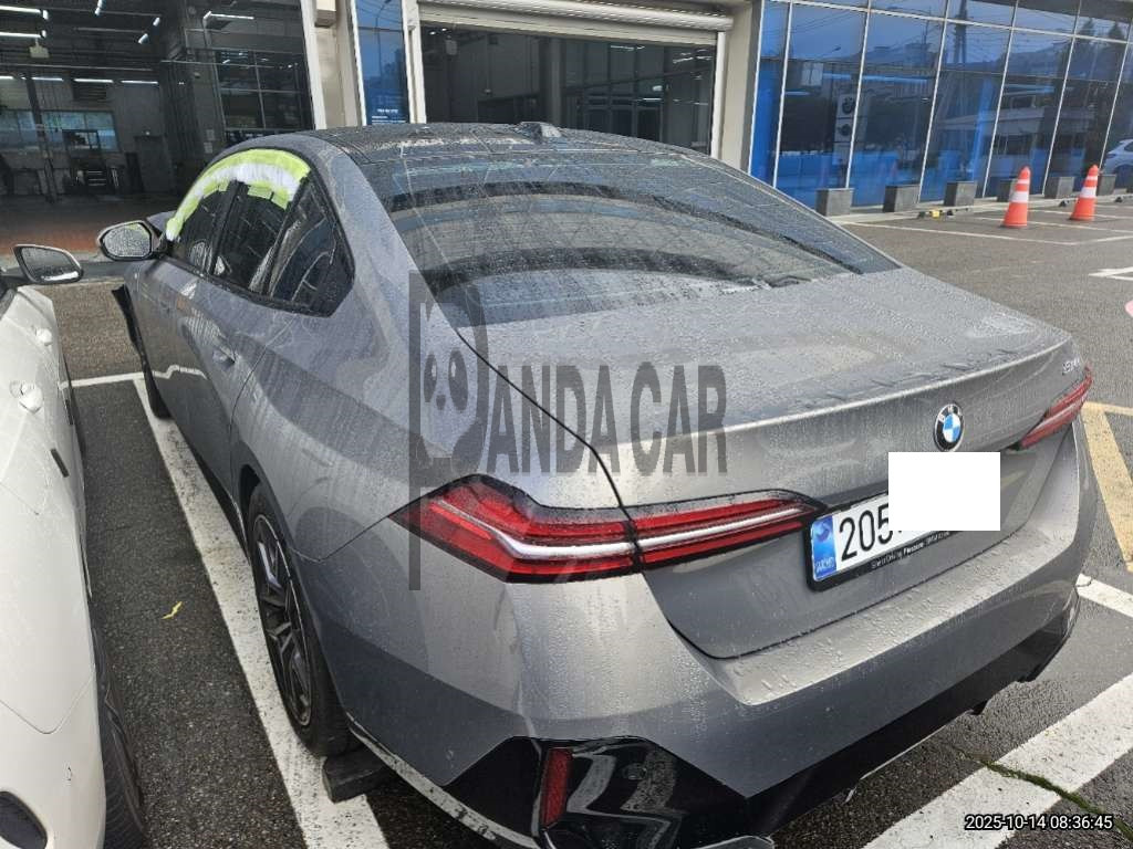 2025 BMW 520i, photograph 4