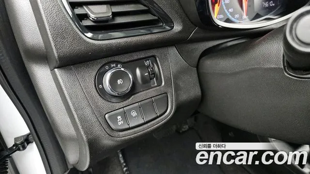 2017 ChevroletGMDaewoo Spark LT, photograph 10