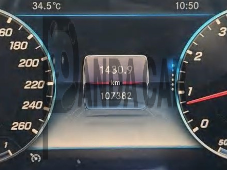 2019 Mercedes-Benz E300 4Matic, photograph 2