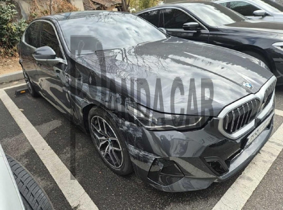 2024 BMW 520i, photograph 2