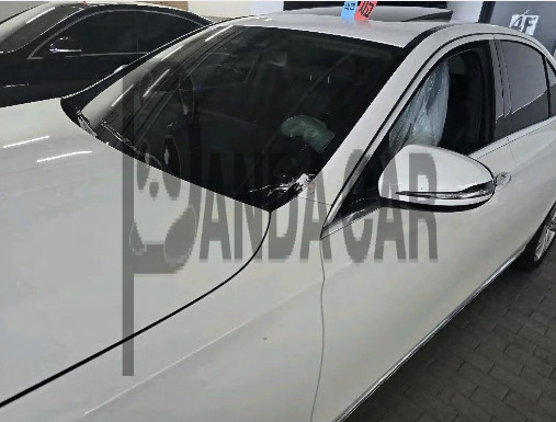 2018 Mercedes-Benz E220 d, photograph 4