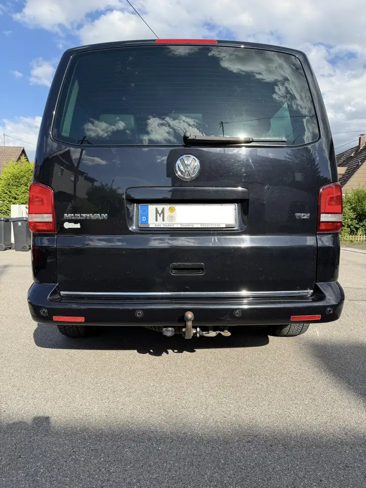 2012 Volkswagen T5 Multivan Multivan Highline, photograph 4