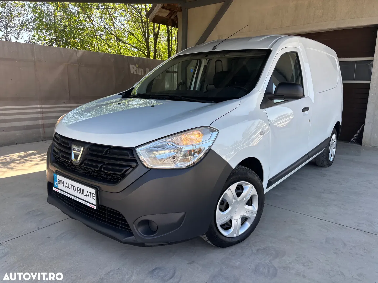 2018 Dacia Dokker 1.5 Laureate, photograph 3