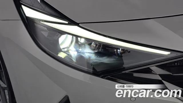 2020 Hyundai AVANTE Inspiration, photograph 12