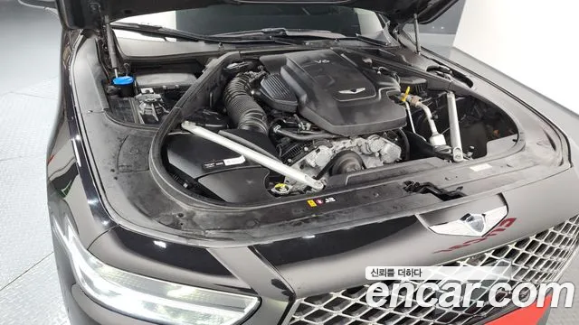 Genesis G90 3.8 AWD — photo 1 of 20