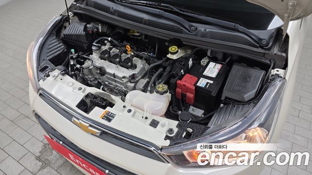 2016 ChevroletGMDaewoo Spark LT, photograph 7