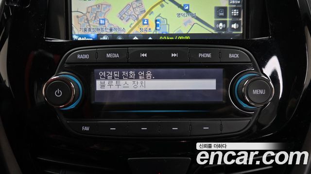 2016 ChevroletGMDaewoo Spark LT, photograph 5