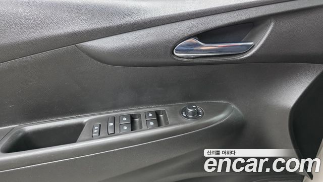 2016 ChevroletGMDaewoo Spark LT, photograph 10