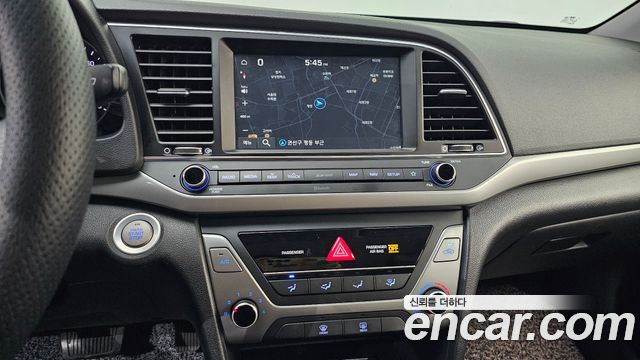 2017 Hyundai AVANTE 1.6 GDI Value Plus, photograph 8