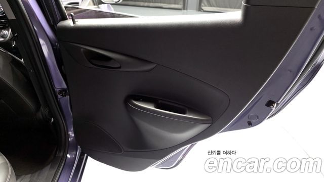 2015 ChevroletGMDaewoo Spark LT, photograph 3