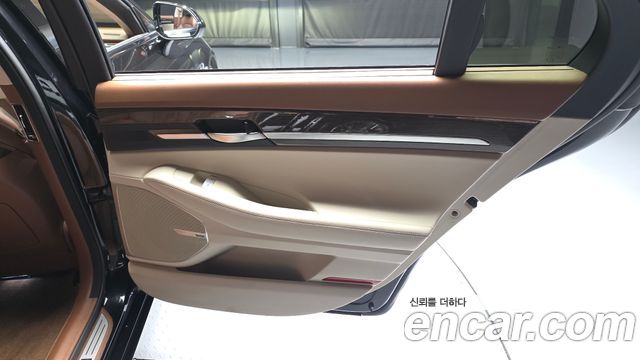 2021 Genesis G90 3.8 AWD, photograph 5