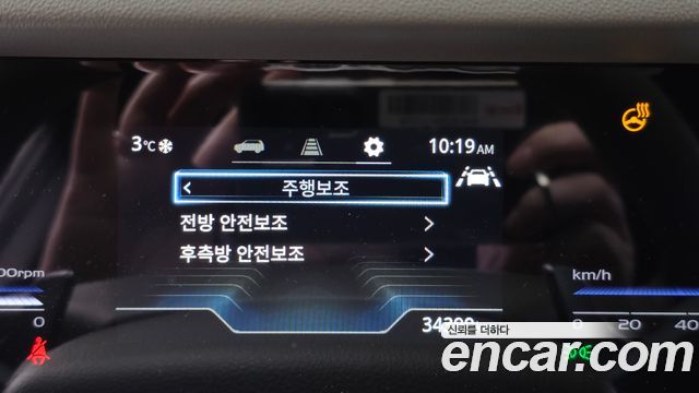 2023 KG_Mobility_Ssangyong Torres Gasoline 1.5 2WD, photograph 7