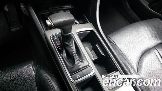 2015 Kia K5 LPI MX, photograph 3