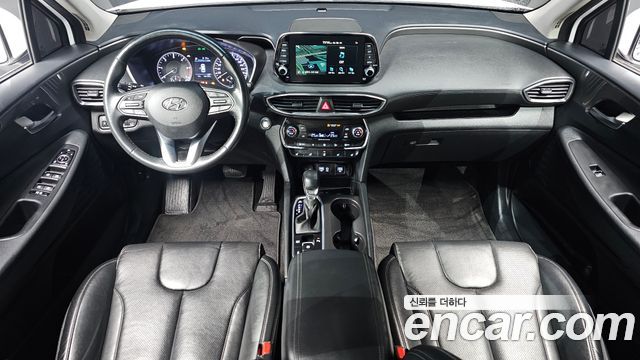 2020 Hyundai Santafe Diesel 2.0 2WD, photograph 4