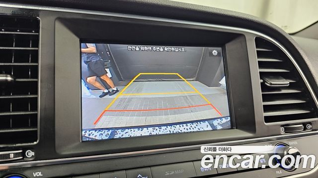 2015 Hyundai AVANTE 1.6 GDI Modern, photograph 1