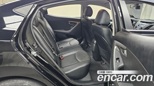 2014 Hyundai AVANTE 1.6 GDi Style, photograph 5