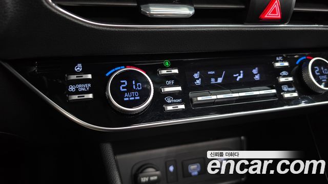 2022 Hyundai Sonata Premium Plus, photograph 5