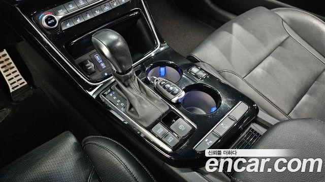 2018 Hyundai Grandeur 3.0 Premium, photograph 12