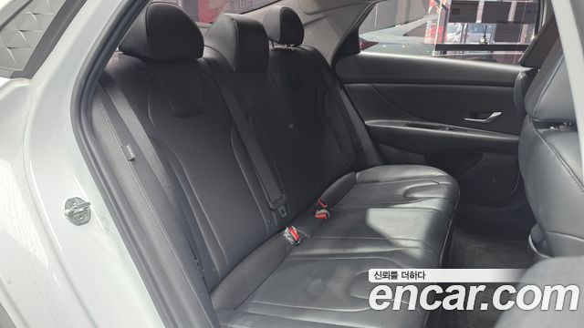 2024 Hyundai AVANTE 1.6, photograph 12
