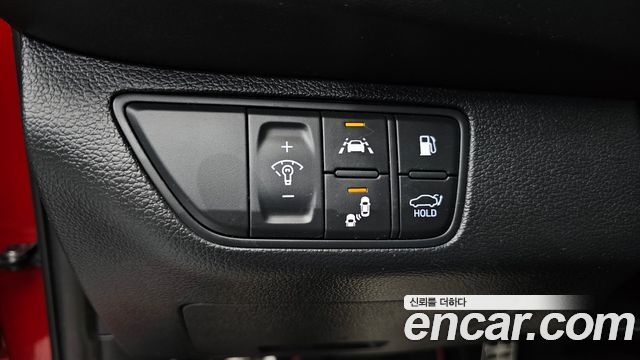 2020 Genesis G70 2.0T, photograph 12