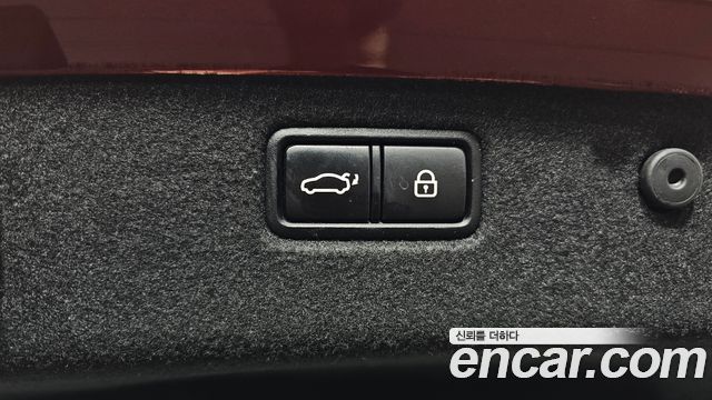 2020 Genesis G70 2.0T, photograph 5