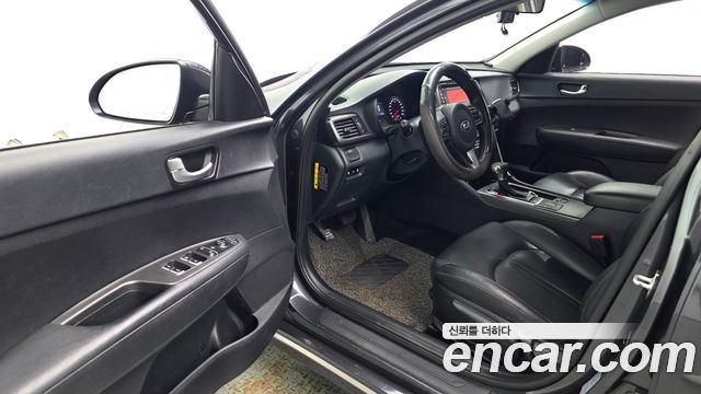 2017 Kia K5 2.0 MX, photograph 11