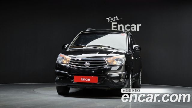 2014 KG_Mobility_Ssangyong KORANDO 4WD GT 9-seater, photograph 6