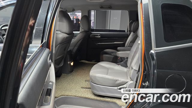 2014 KG_Mobility_Ssangyong KORANDO 4WD GT 9-seater, photograph 12