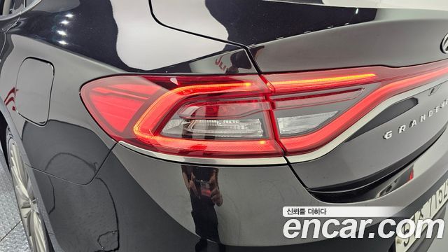 2019 Hyundai Grandeur 3.0 Exclusive, photograph 10