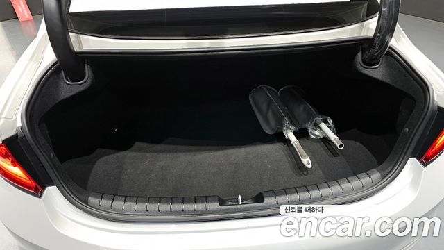 2019 Hyundai Grandeur 2.4 Premium, photograph 8