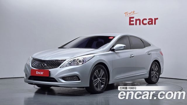2014 Hyundai Grandeur HG240 Modern, photograph 6