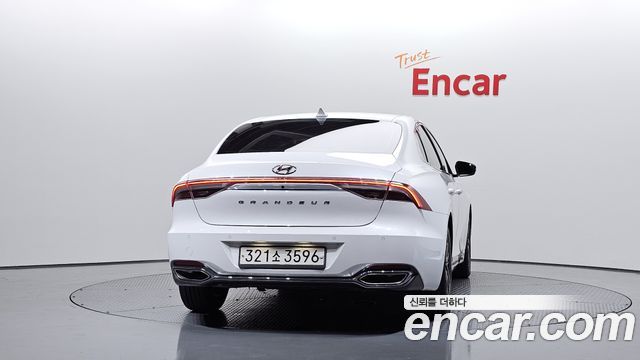 2022 Hyundai Grandeur 2.5, photograph 10