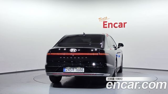2025 Hyundai Grandeur 3.5 LPG 2WD (Taxi), photograph 4