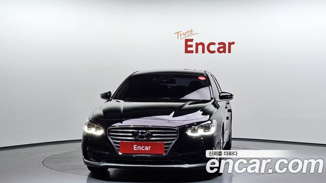2017 Hyundai Grandeur 3.0 Exclusive, photograph 2