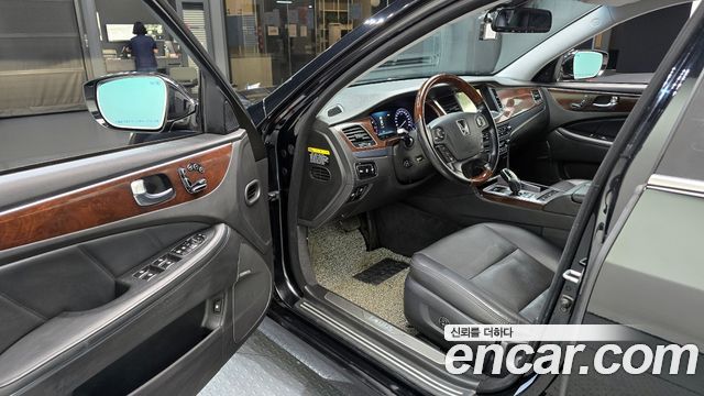 2013 Hyundai Equus VS380, photograph 2