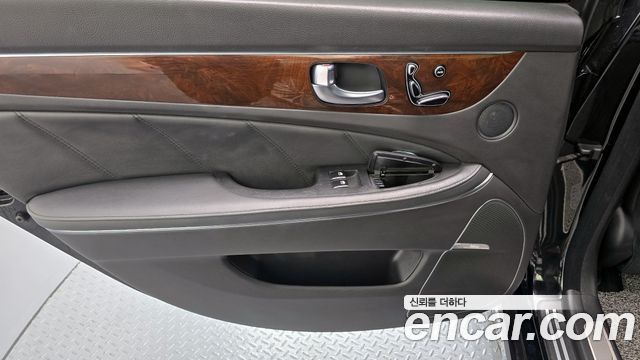 2013 Hyundai Equus VS380, photograph 7