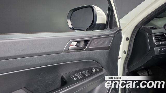 2023 KG_Mobility_Ssangyong Rexton Diesel 2.2 4WD, photograph 3