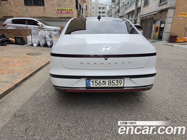 Hyundai Grandeur 2,5 Gasoline 2WD — photo 1 of 10