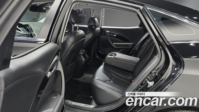 2014 Hyundai Grandeur HG240 Modern, photograph 10