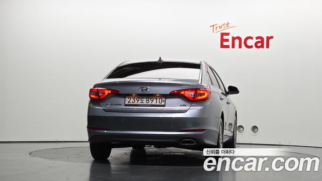 2017 Hyundai Sonata LPI Premium, photograph 2