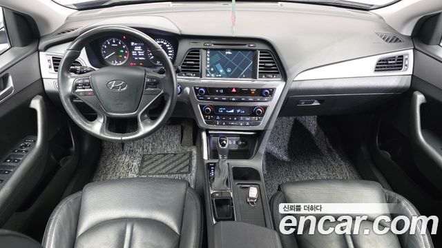 2017 Hyundai Sonata LPI Premium, photograph 4