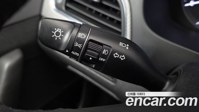 2017 Hyundai Sonata LPI Premium, photograph 1