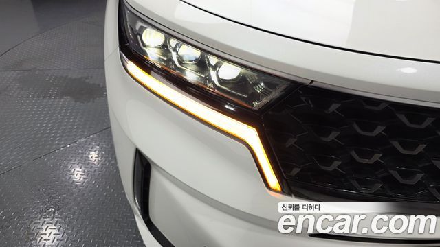 2021 Kia Sorento Diesel 2.2 2WD, photograph 3