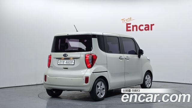 2017 Kia RAY Luxury, photograph 7