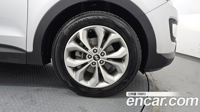 2013 Hyundai Santafe Diesel(e-VGT) 2.0 2WD Premium, photograph 2